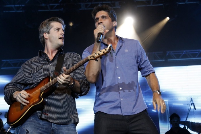 victor e leo 700x